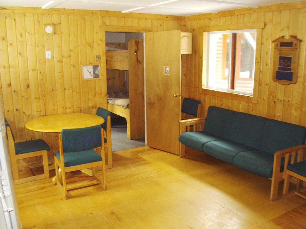Hi Mosquito Creek - Wilderness Hostel Lake Louise Chambre photo